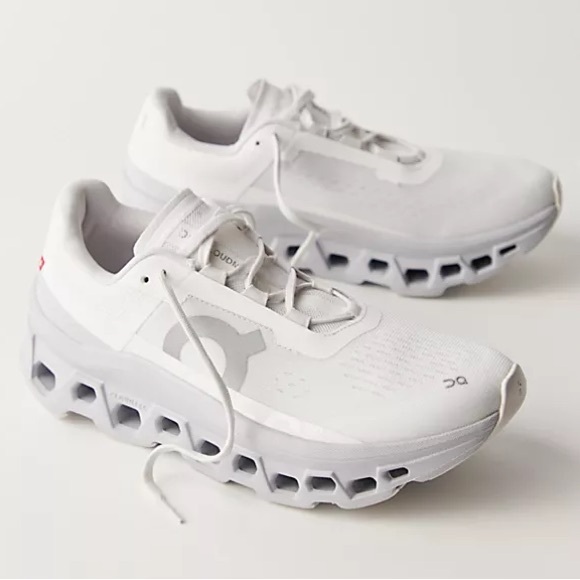 On Running Shoes - ON CLOUDMONSTER Trainers!